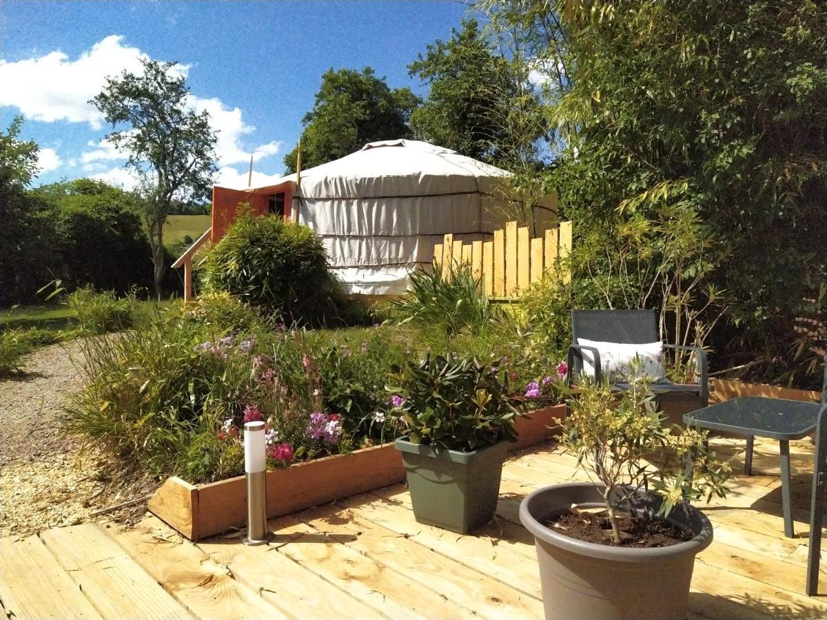 Chambre à Part- La Yourte Corvol-dʼEmbernard Exterior foto